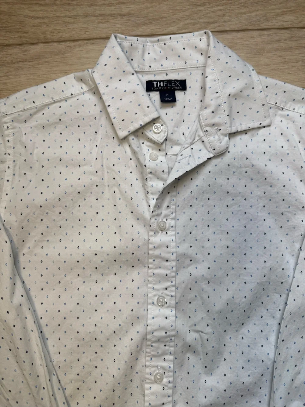 Tommy Hilfiger boys size 14 white blue long sleeve button down dress shirt